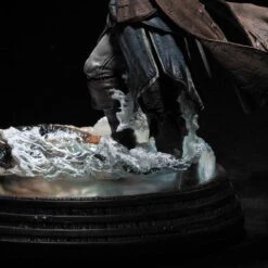 Assassins Creed IV Edward Kenway Resin Statue -Laden Für Lernspielzeug 14a22dd559c6941e745818945293a072a45195f011c755653127a101b00f9225