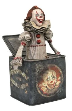 Diamond Select Gallery - IT 2 - Pennywise-In-The-Box Statue